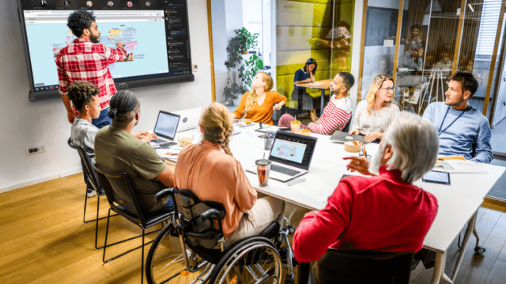 Engage employees and elevate presentations