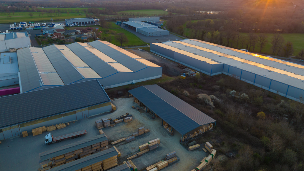 Warehouses & logistics centres
