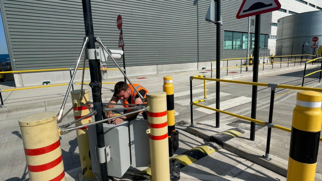 Warehouse ANPR system