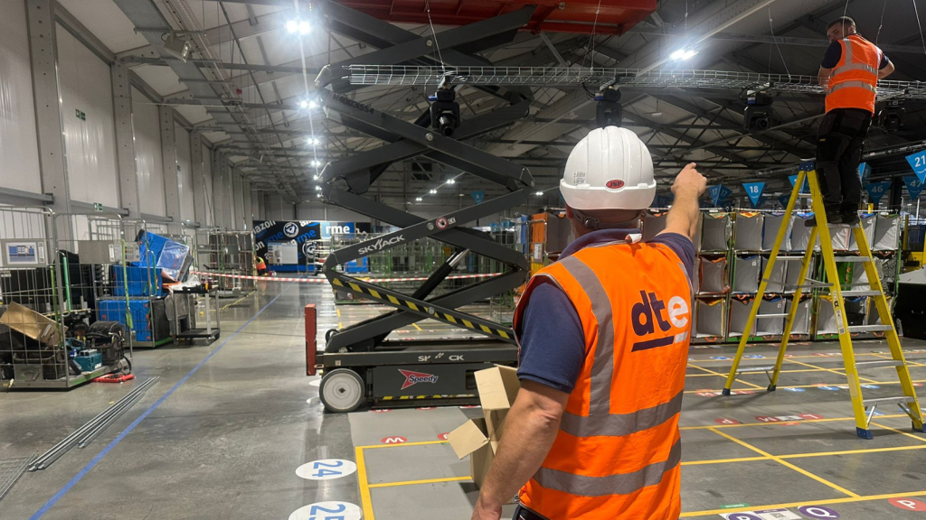 Warehouse electrical installers